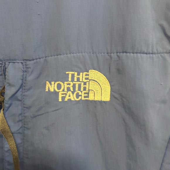 The north face light blue women’s fleece jacket - Picture 2 of 4